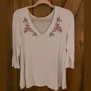 Boutique shirt size small